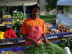 picture of woman at farmers market